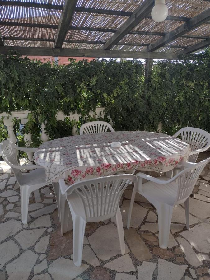 Apartmani Zmiric Primosten Exterior photo