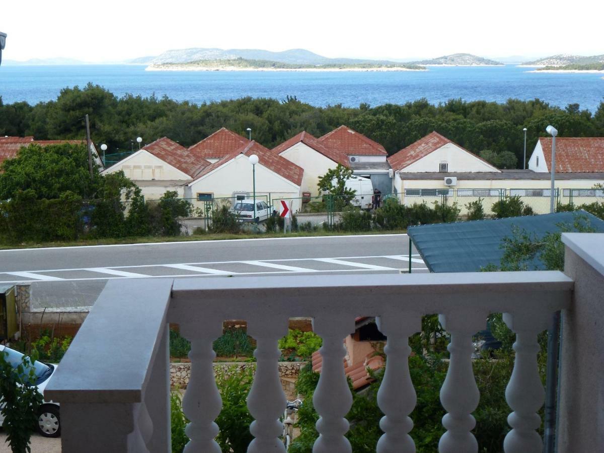 Apartmani Zmiric Primosten Exterior photo