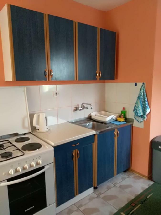 Apartmani Zmiric Primosten Exterior photo